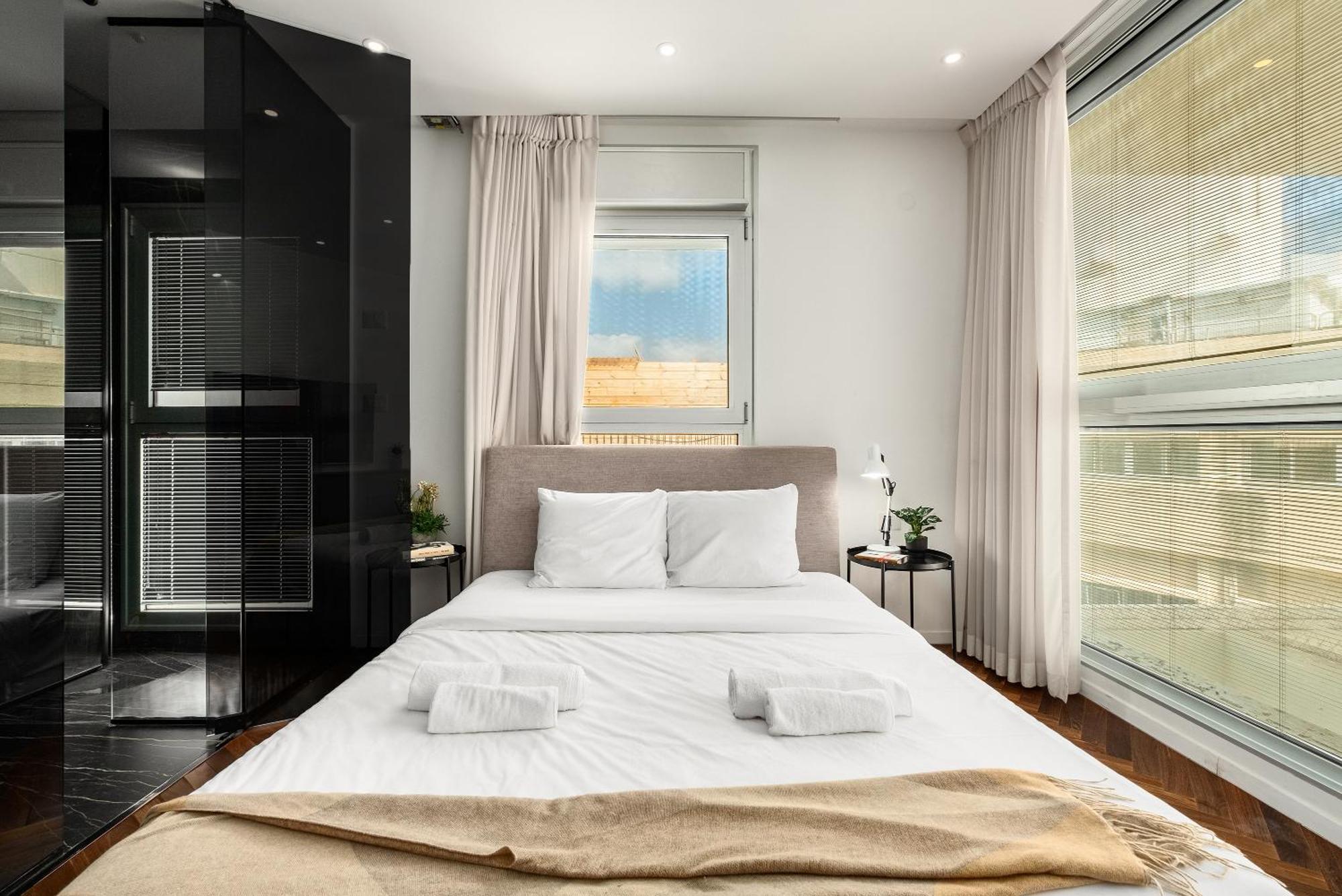 Penthouse 3Br + Roof Top + Parking - On The Beach Haifa Exterior foto