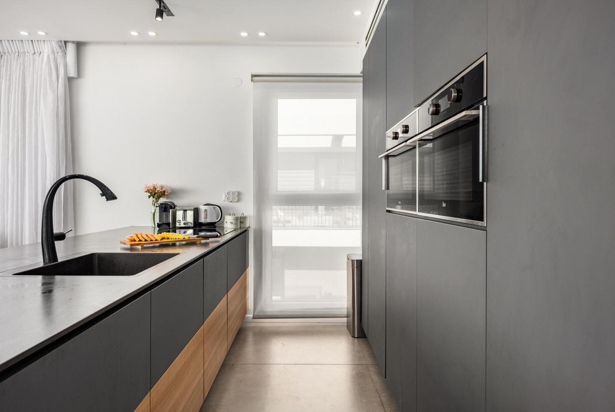 Penthouse 3Br + Roof Top + Parking - On The Beach Haifa Exterior foto